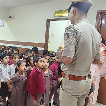 KG field trip to Police Station
